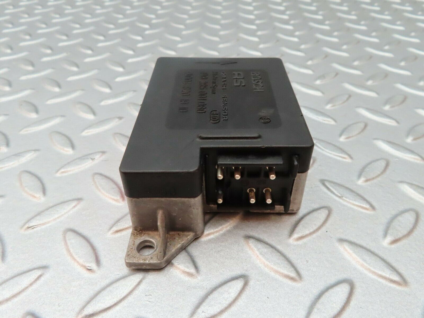 5379 Mercedes-Benz W124 230E Airbag Crash Sensor ECU 0048201910