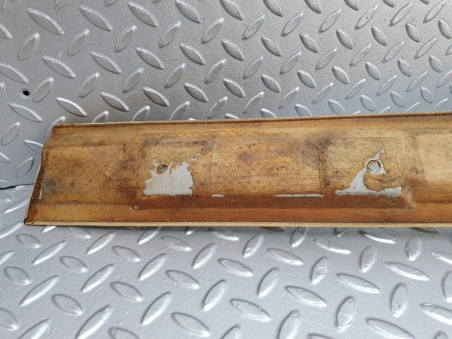 43049 Mercedes-Benz R107 Hardtop C Pillar Cover Right Side