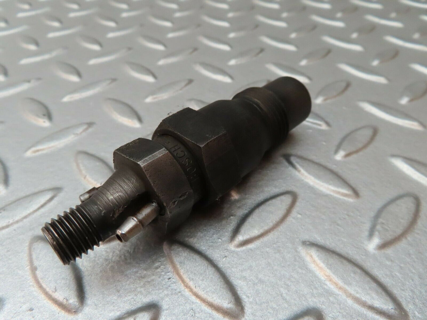 0325 Mercedes-Benz W123 240D 300D Diesel  Fuel Injector  KCA30SD27/4