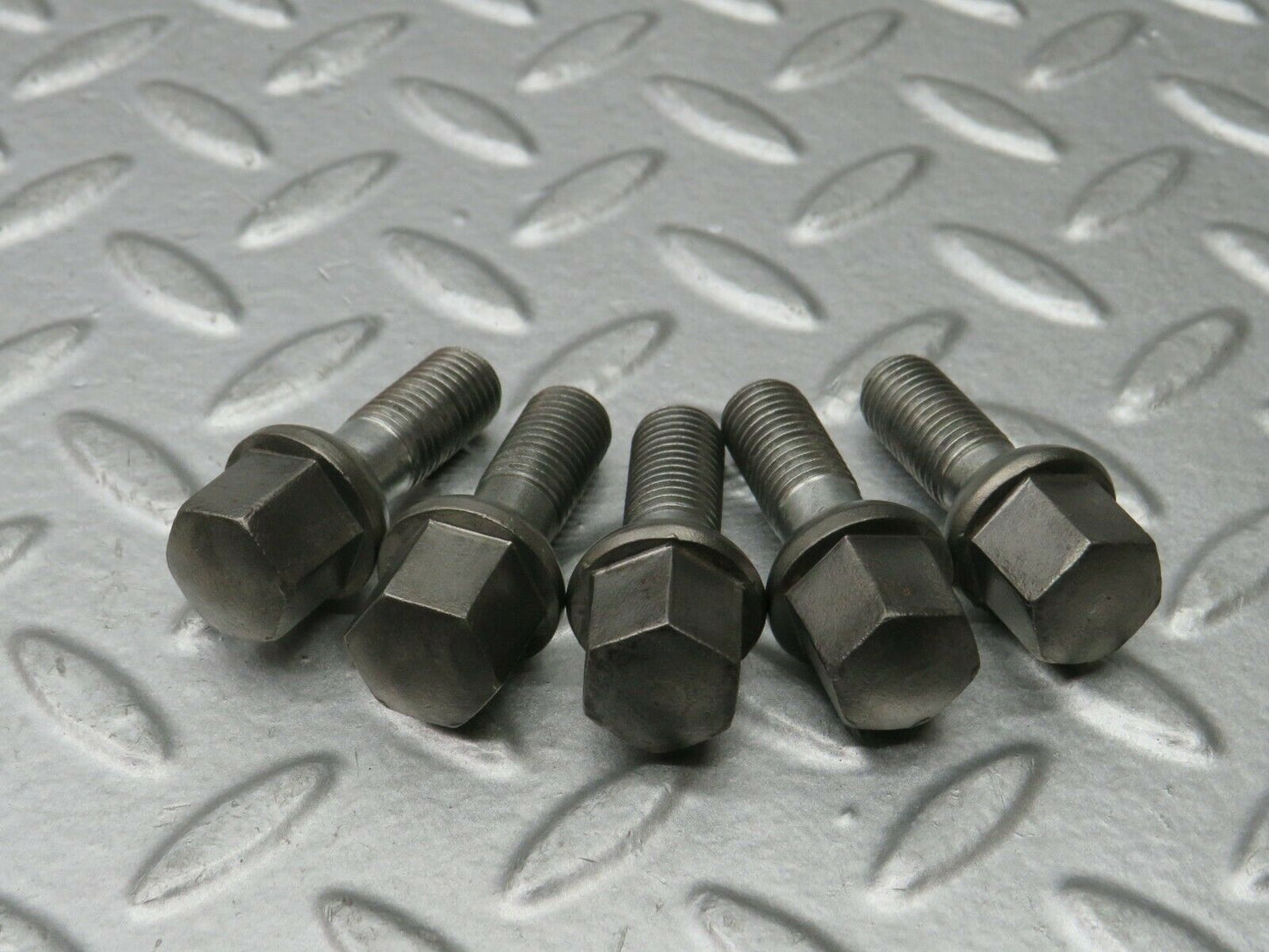 22270 Mercedes-Benz 5x Alloy Wheel Lug Bolt M12x1.5