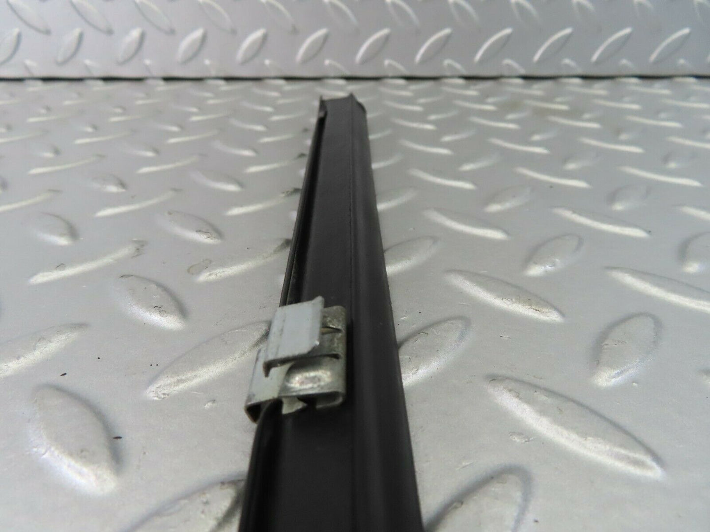 7256 Mercedes-Benz W116 450SE Inner Window Weatherstrip Seal Rear Right