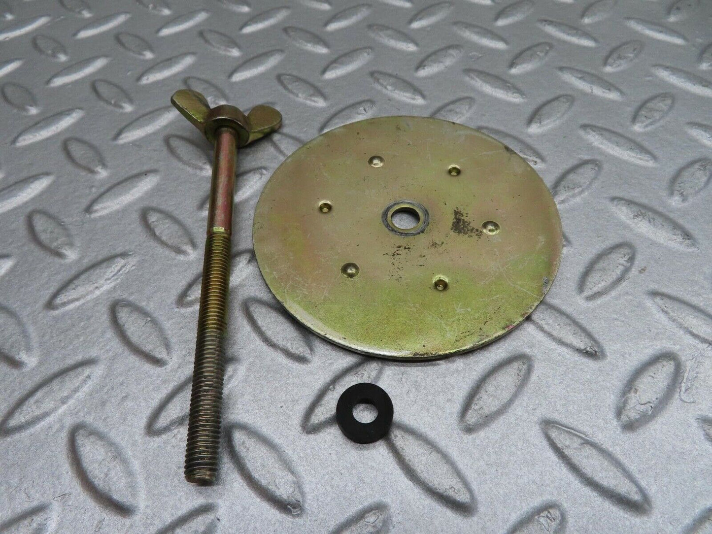 16126 Mercedes-Benz W123 280E Spare Wheel Holder
