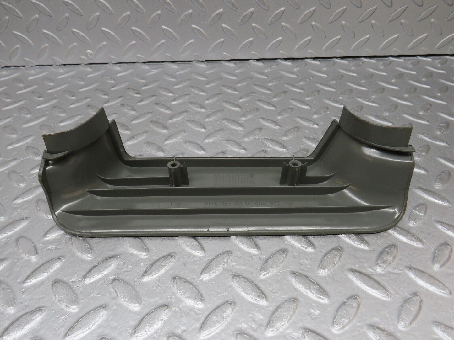 35981 Mercedes-Benz W126 420SE B Pillar Bottom Cover Left Grey 1266920122