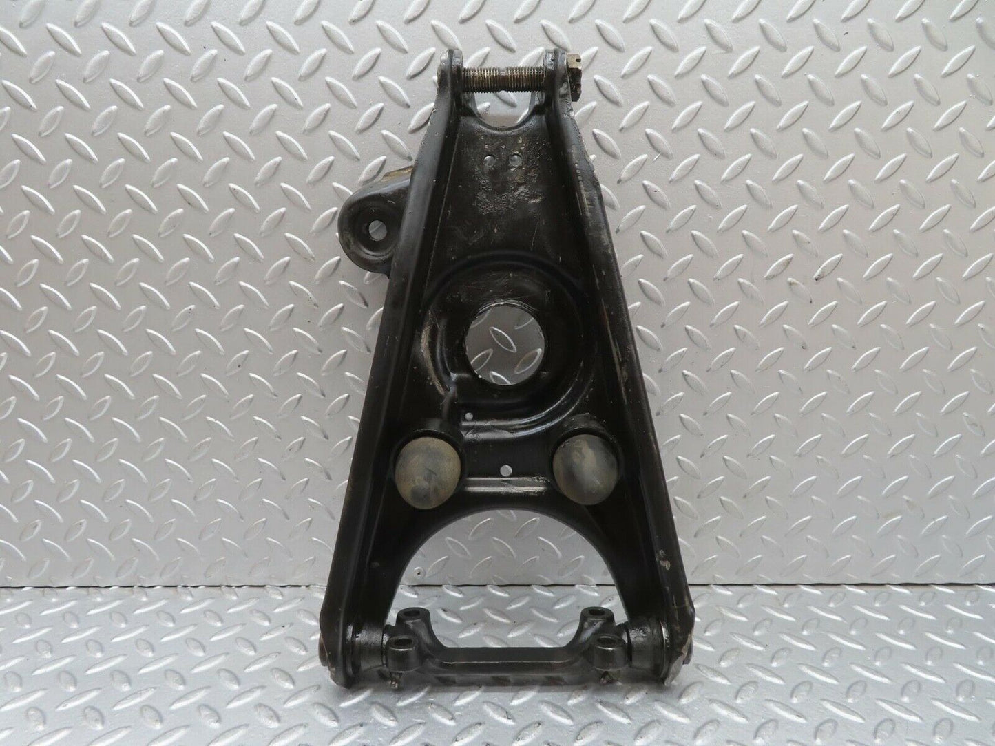 13334 Mercedes-Benz W111 220S Front Right Lower Control Arm