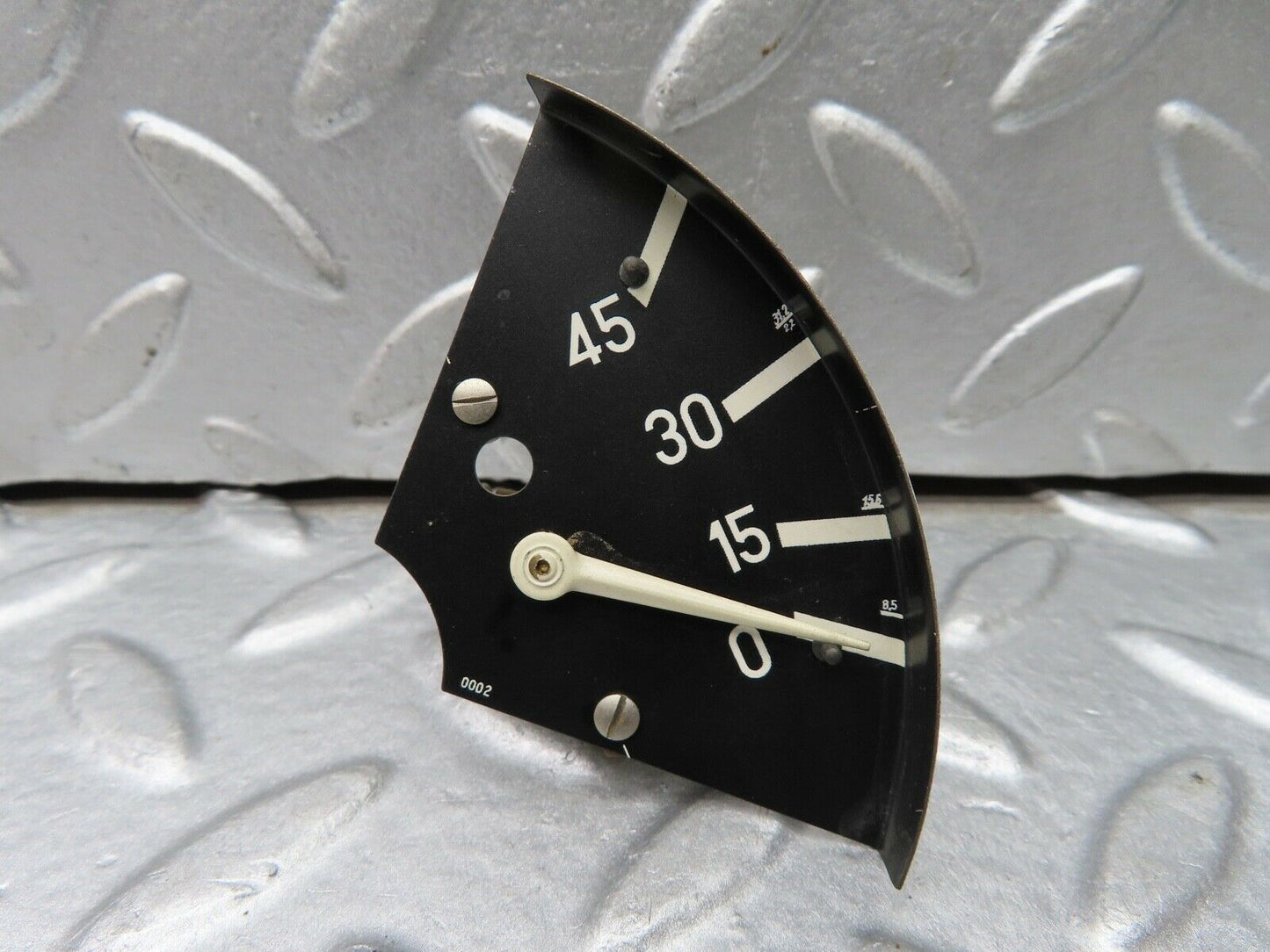 18346 Mercedes-Benz W115 Oil Pressure Gauge