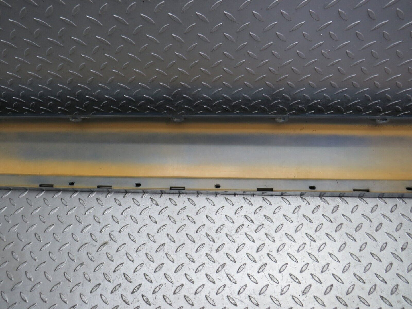 31916 Mercedes-Benz S124 220TE Wagon Side Skirt Right Side 1246902440