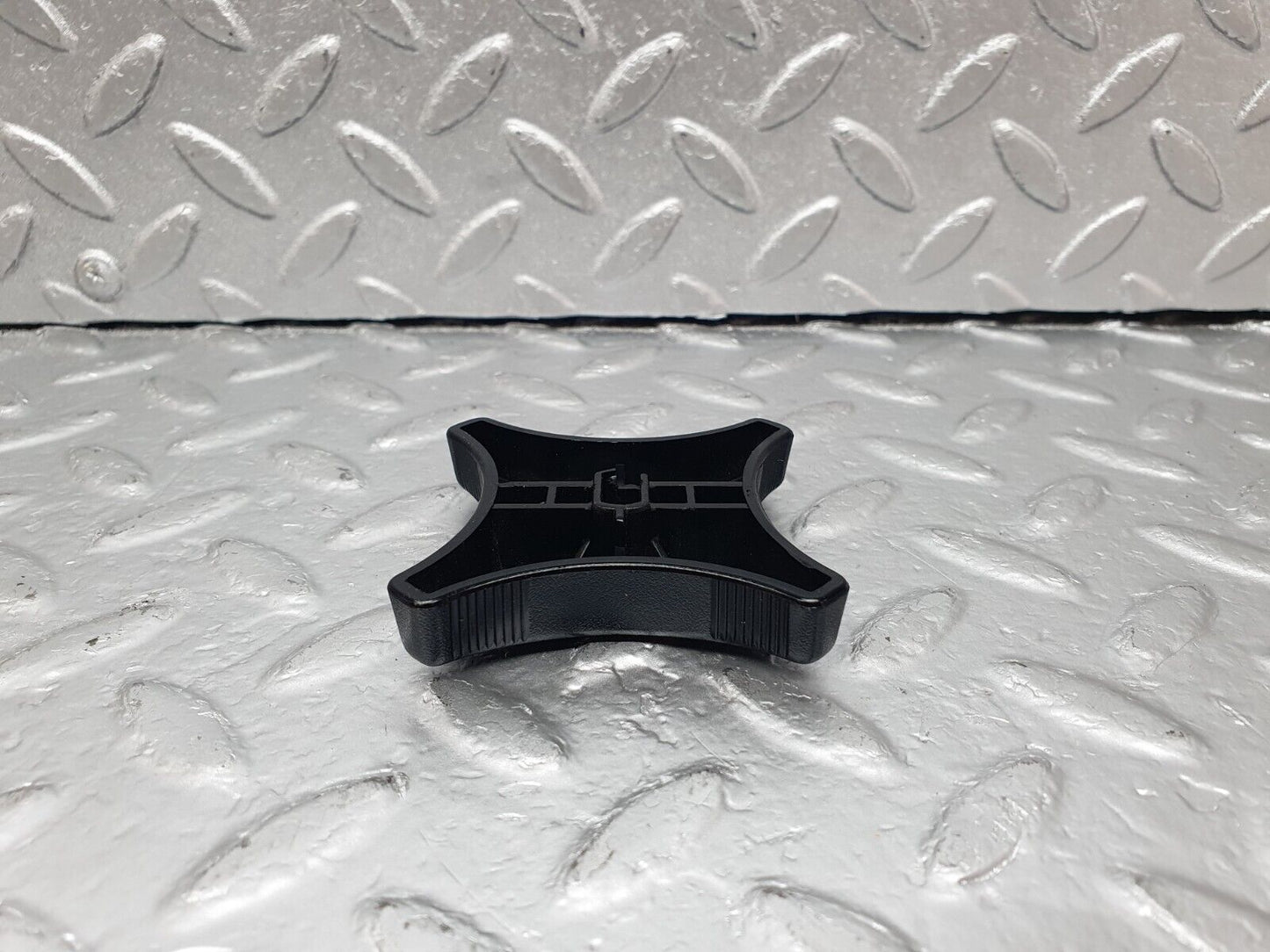 42704 Mercedes-Benz W201 190 2.0L Seat Base Adjuster Handle Knob