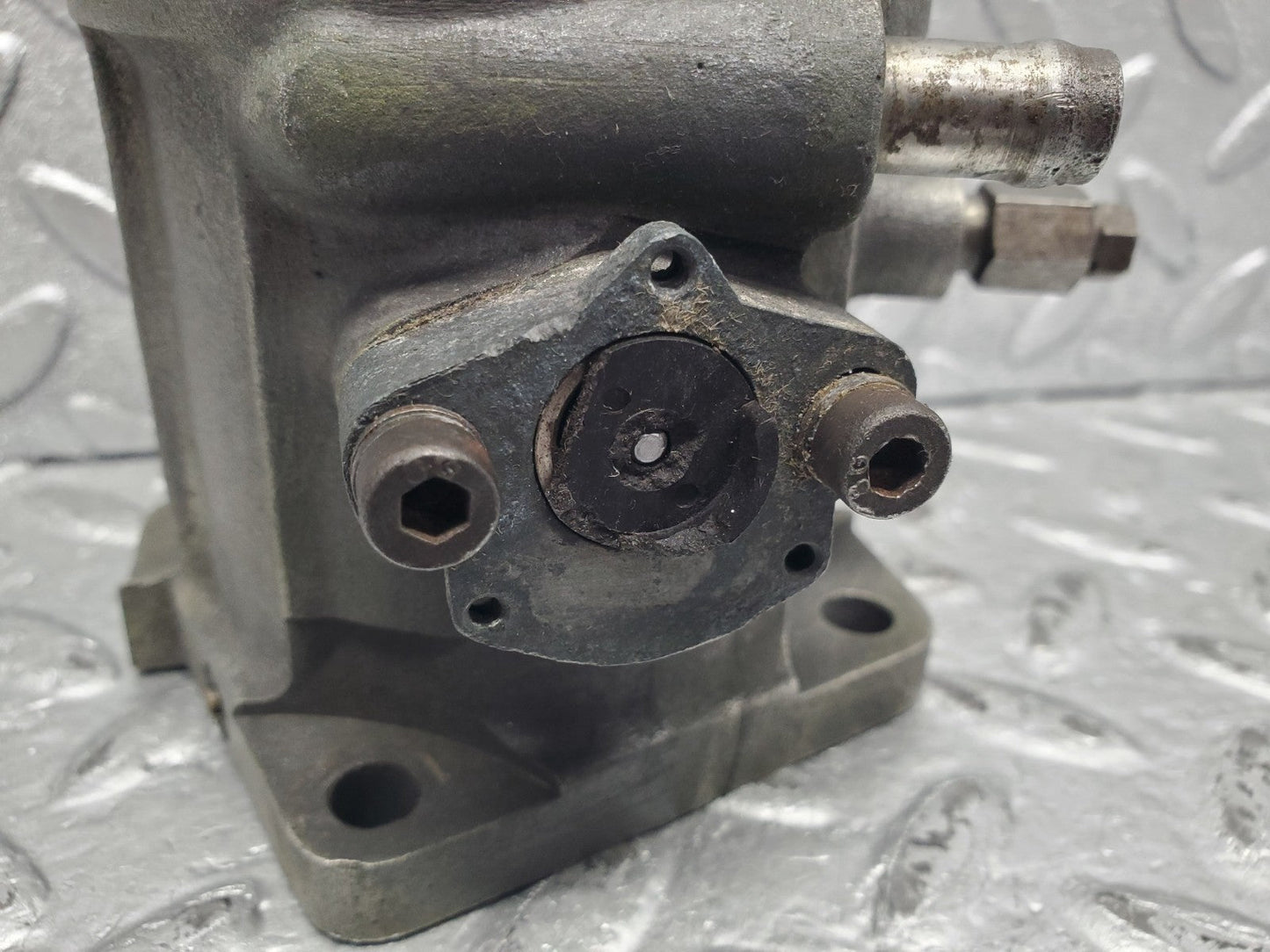 W112 throttle body valve used OEM