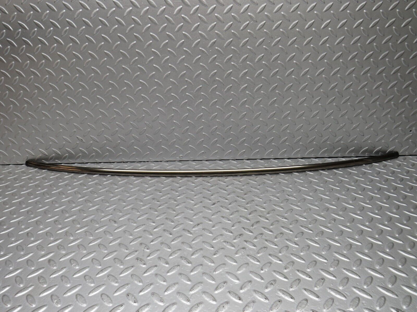 39054 Mercedes-Benz W201 190E Front Windscreen Top Moulding Trim