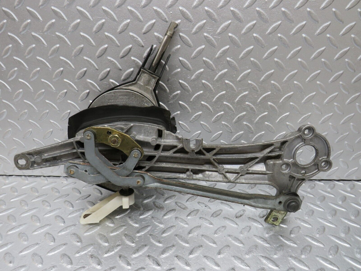 34836 Mercedes-Benz W210 320E Windscreen Wiper Mechanism Linkage 2108201642