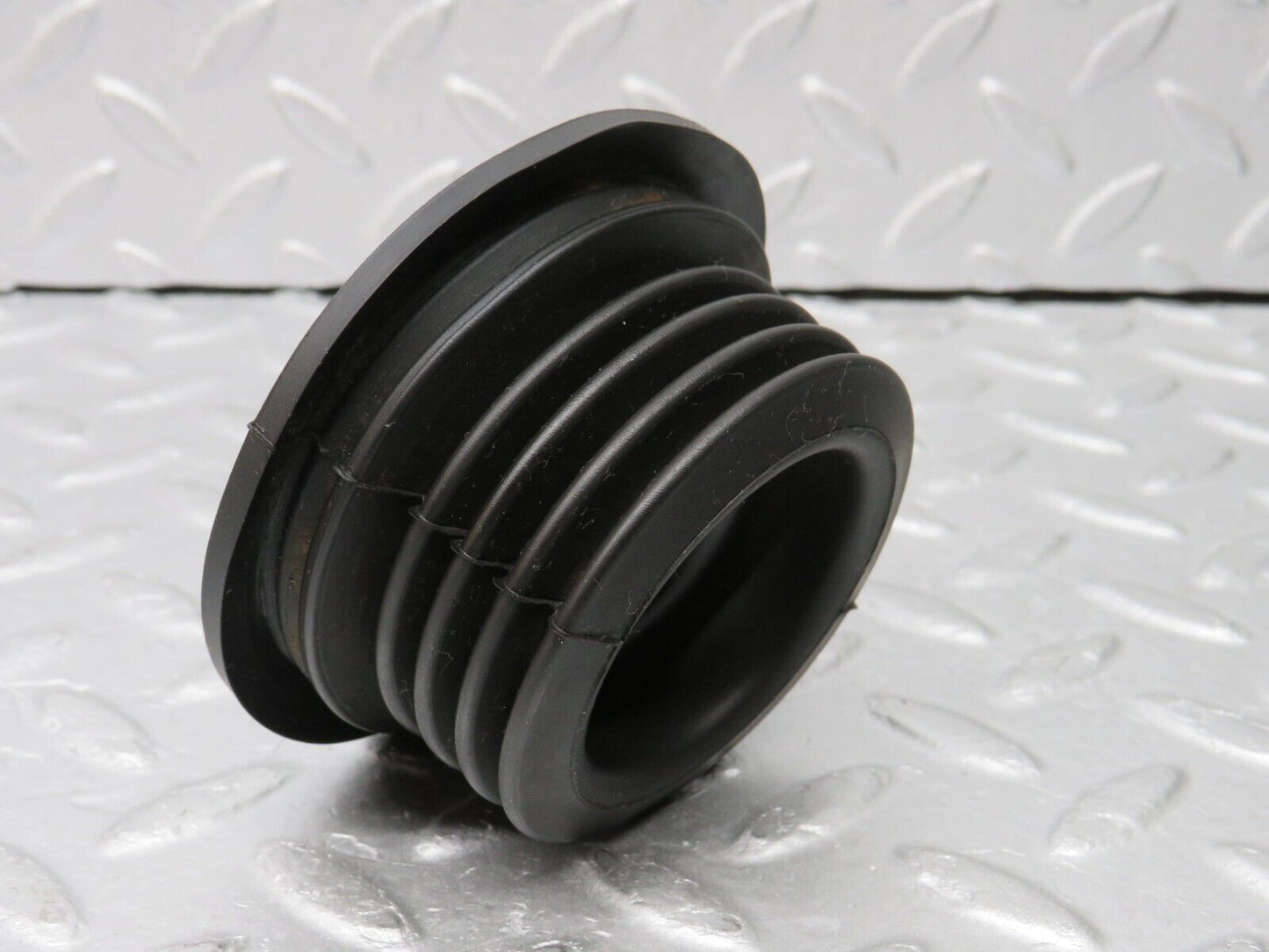 38043 Mercedes-Benz A124 320E Cabriolet Steering Column Rubber 1244620396