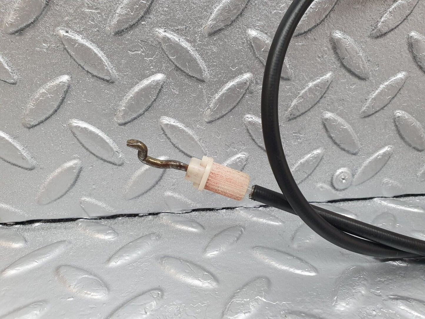 43702 Mercedes-Benz C126 380SEC Coupe Door Lock Cable