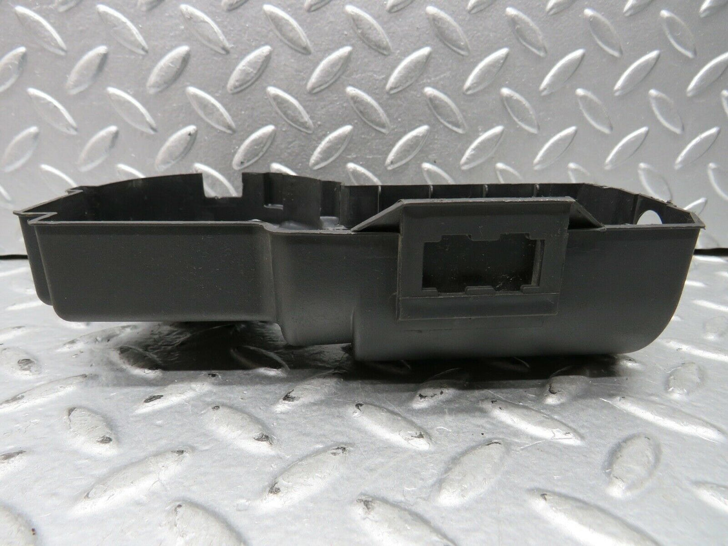 21855 Mercedes-Benz W124 Wiper Motor Cover 1390591046