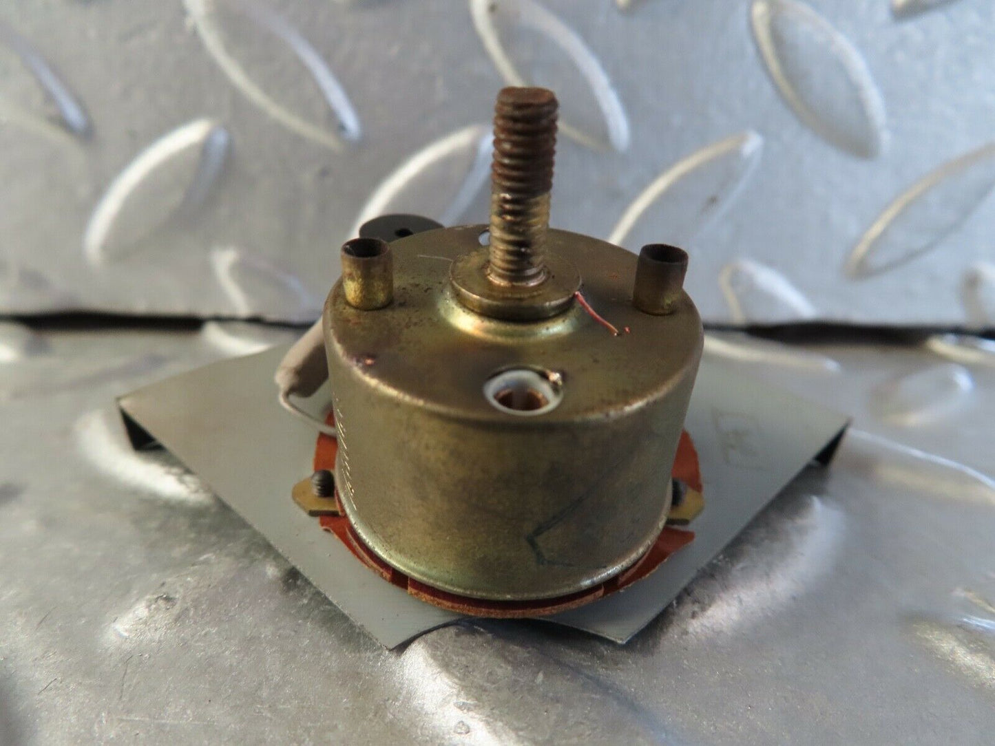 10644 Mercedes-Benz W115 Fuel Gauge