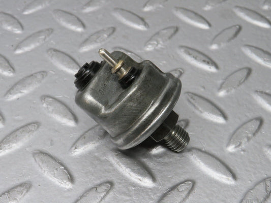 39065 Mercedes-Benz W201 190E 2.6L Oil Pressure Sensor 0065429416