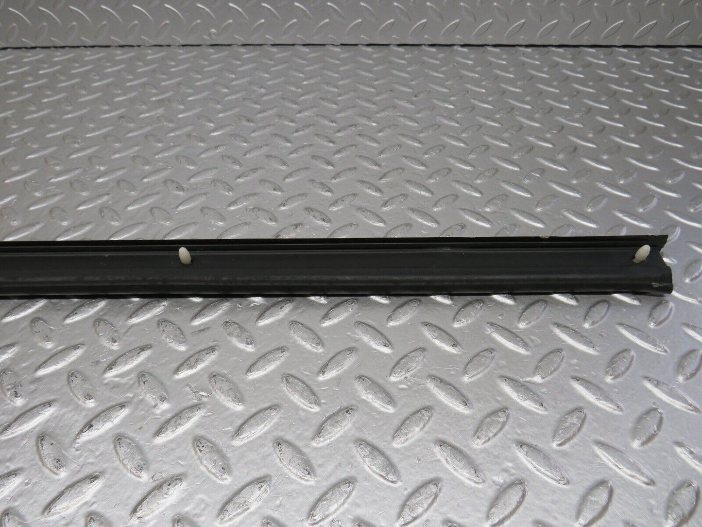 34220 Mercedes-Benz W124 260E Door Lower Sealing Rubber Trim Left