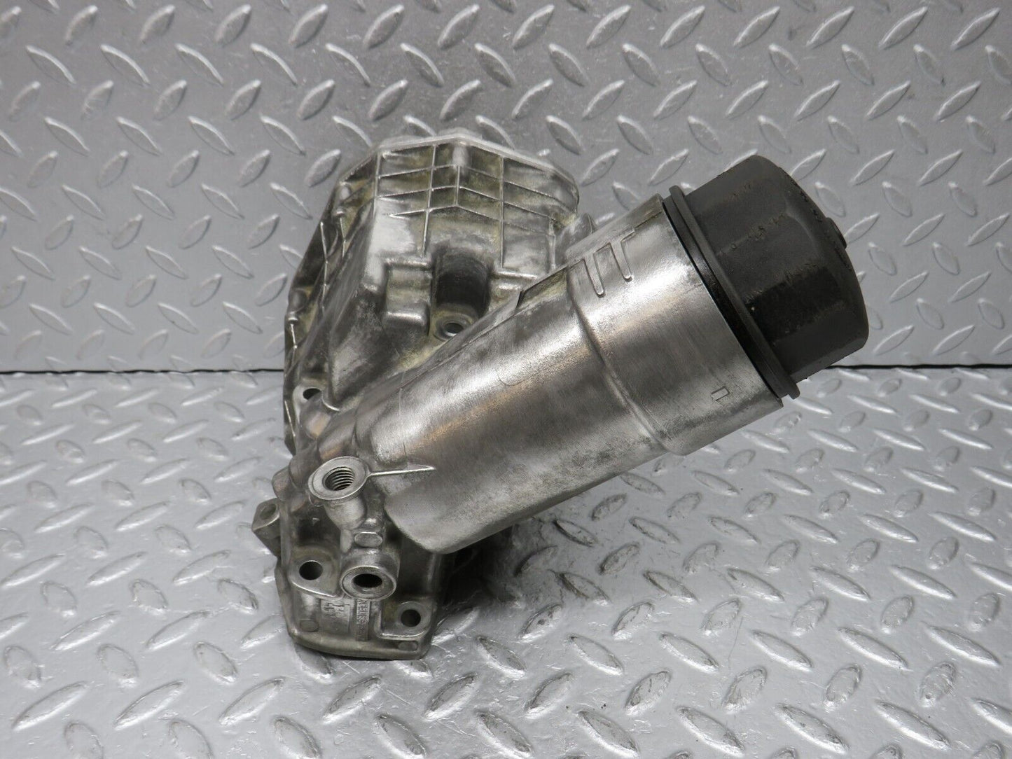 38621 Mercedes-Benz R129 280SL Coupe Oil Filter Housing 1041840608