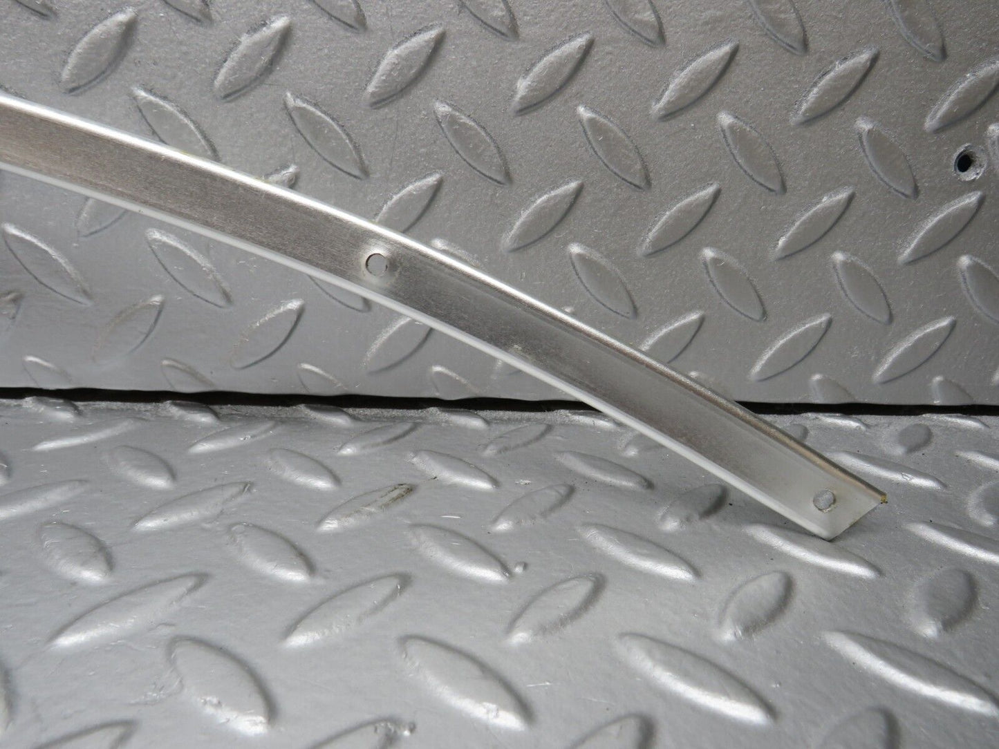 40205 Mercedes-Benz R107 Hardtop Interior Roof Chrome