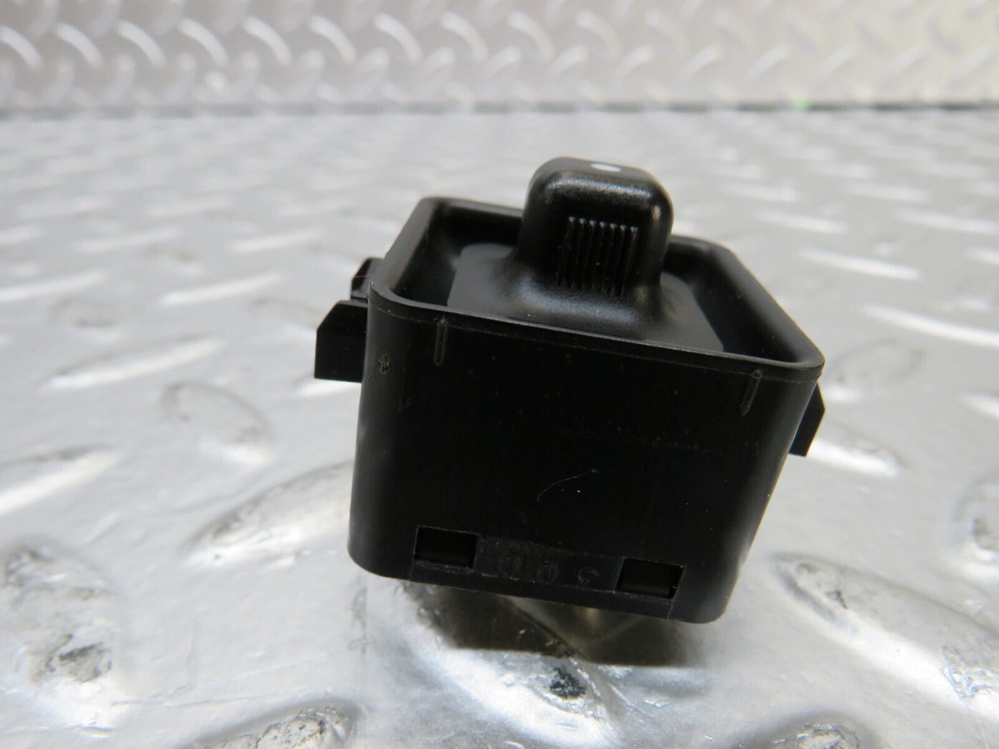25348 Mercedes-Benz W201 190D Electric Mirror Adjust Switch 1248201810