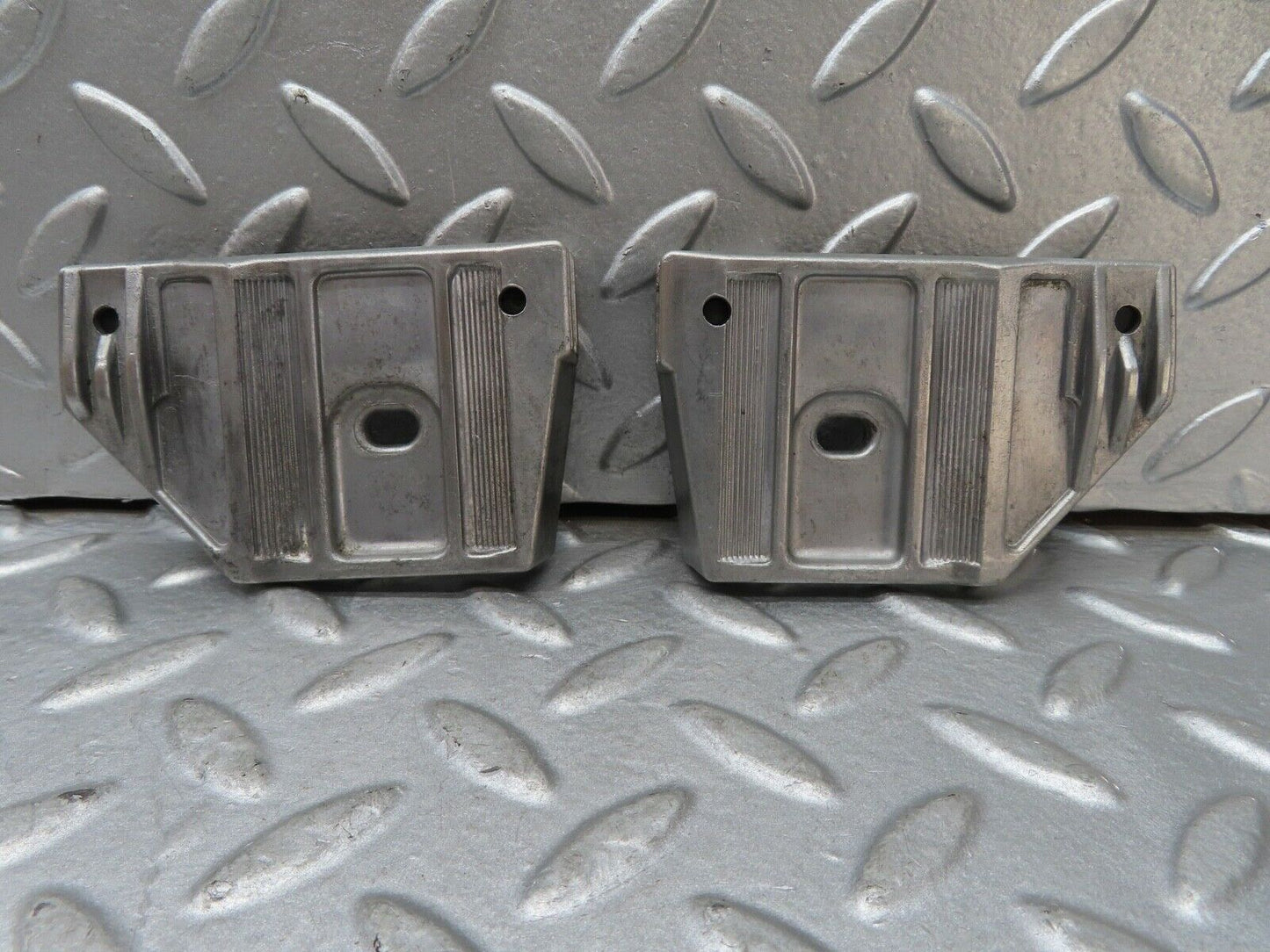 17394 Mercedes-Benz R129 300SL Coupe Door Window Guide Pad Pair 1247250132