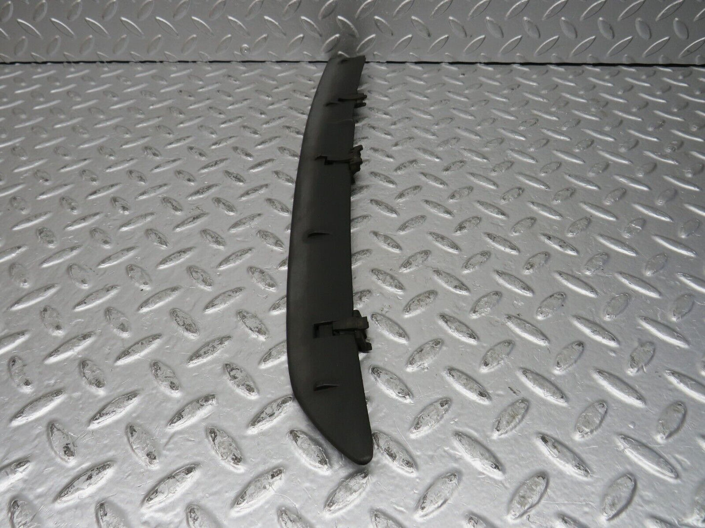 31987 Mercedes-Benz W123 230E Rear Left C Pillar Plastic Trim 1236980114