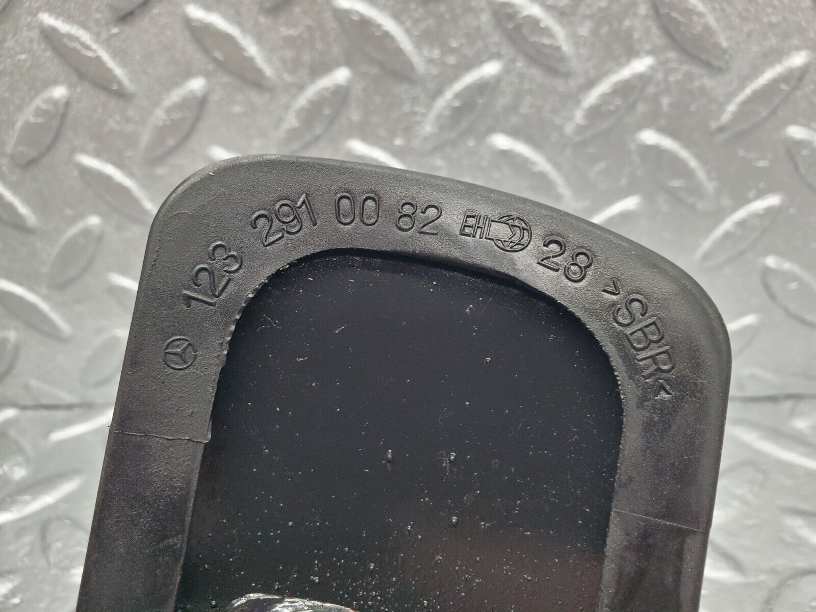 43712630