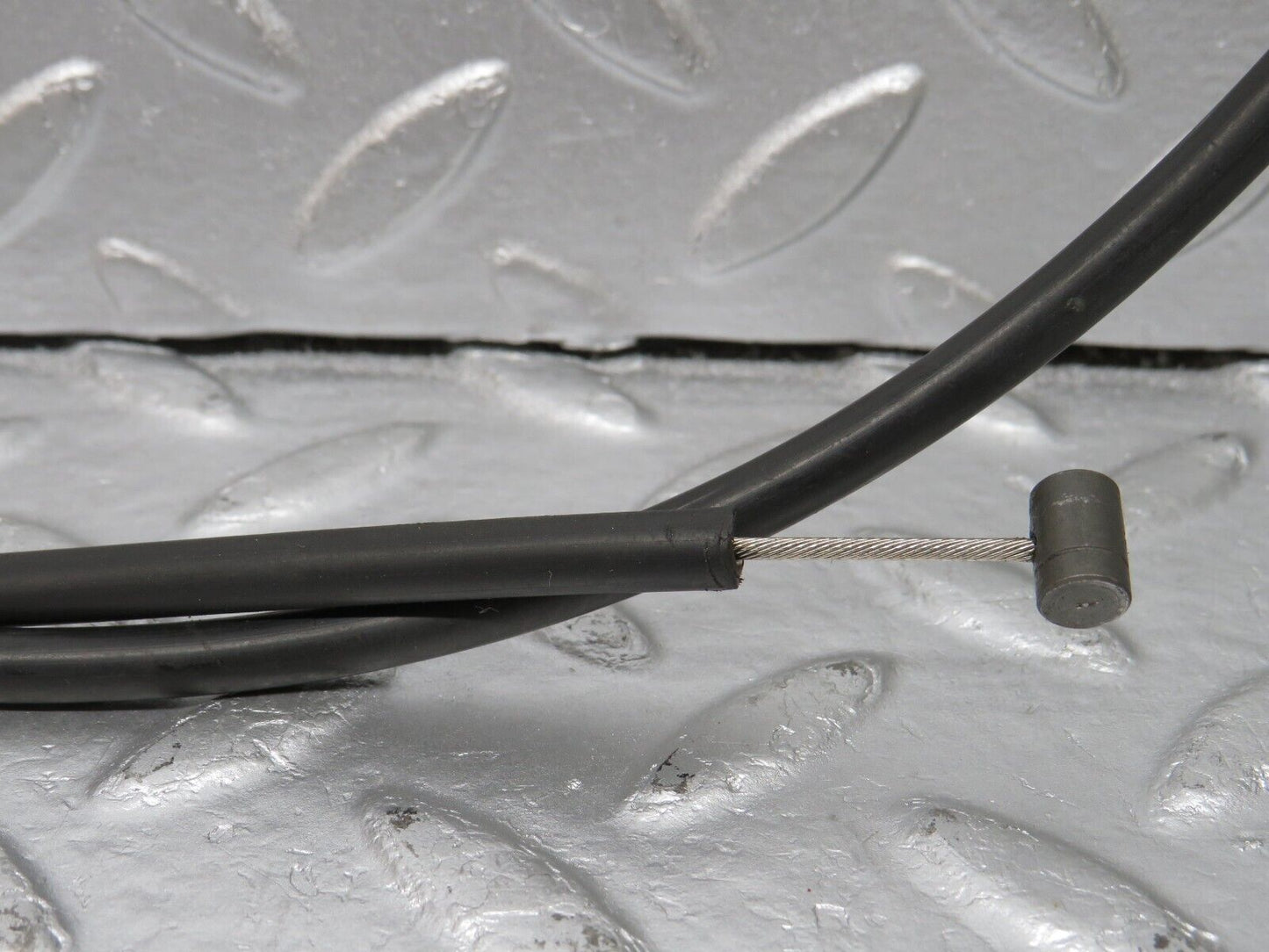 33742 Mercedes-Benz W201 190E 2.0L Bonnet Release Cable