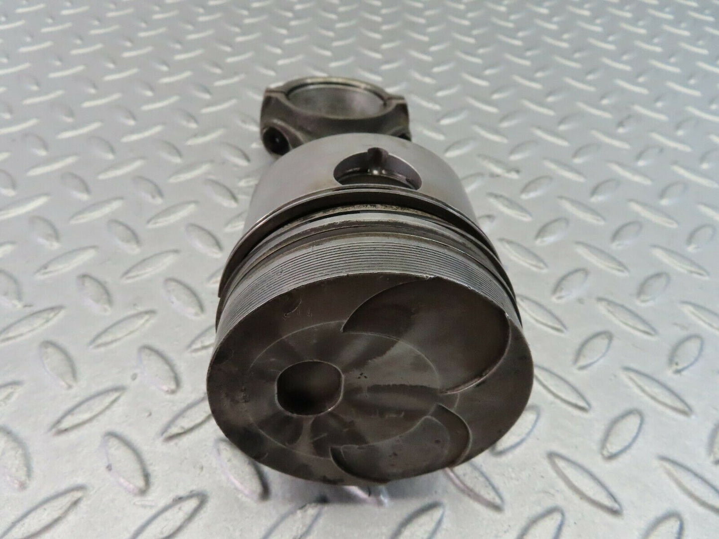 8042 Mercedes-Benz W115 220D Piston With Connecting Rod 87.03 mm