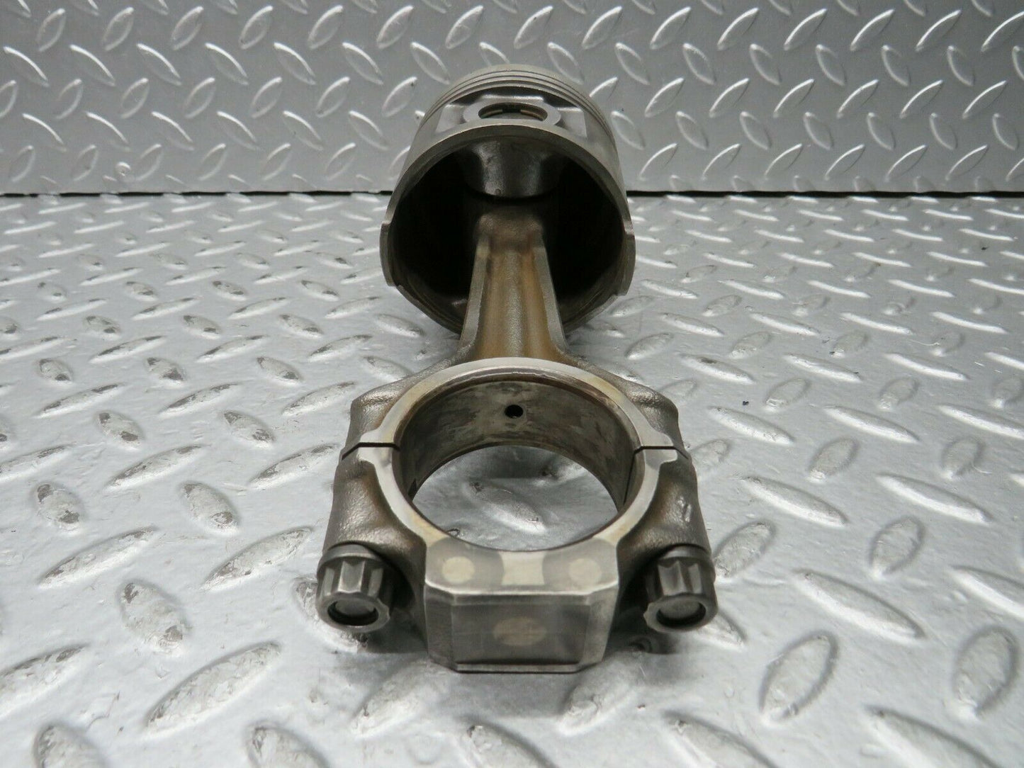 22210 Mercedes-Benz S123 280TE Piston With Connecting Rod 85.975 mm
