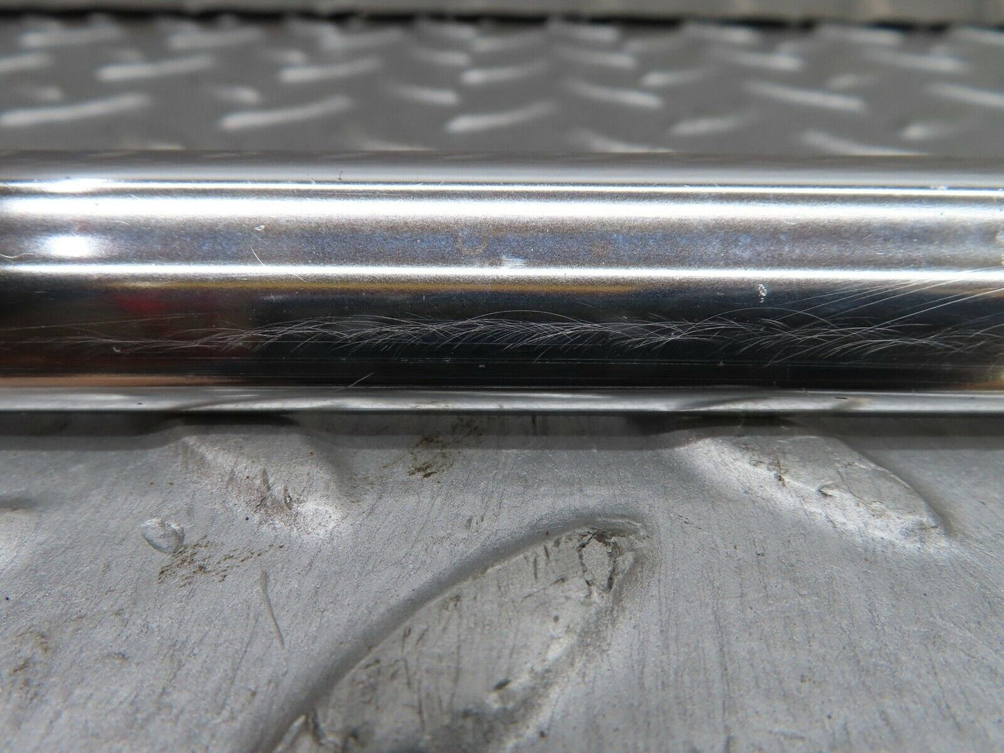 19124 Mercedes-Benz W123 300D Rear Right Door Chrome Moulding Trim