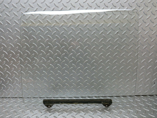 23650 Mercedes-Benz W114 280E Rear Right Door Window Glass