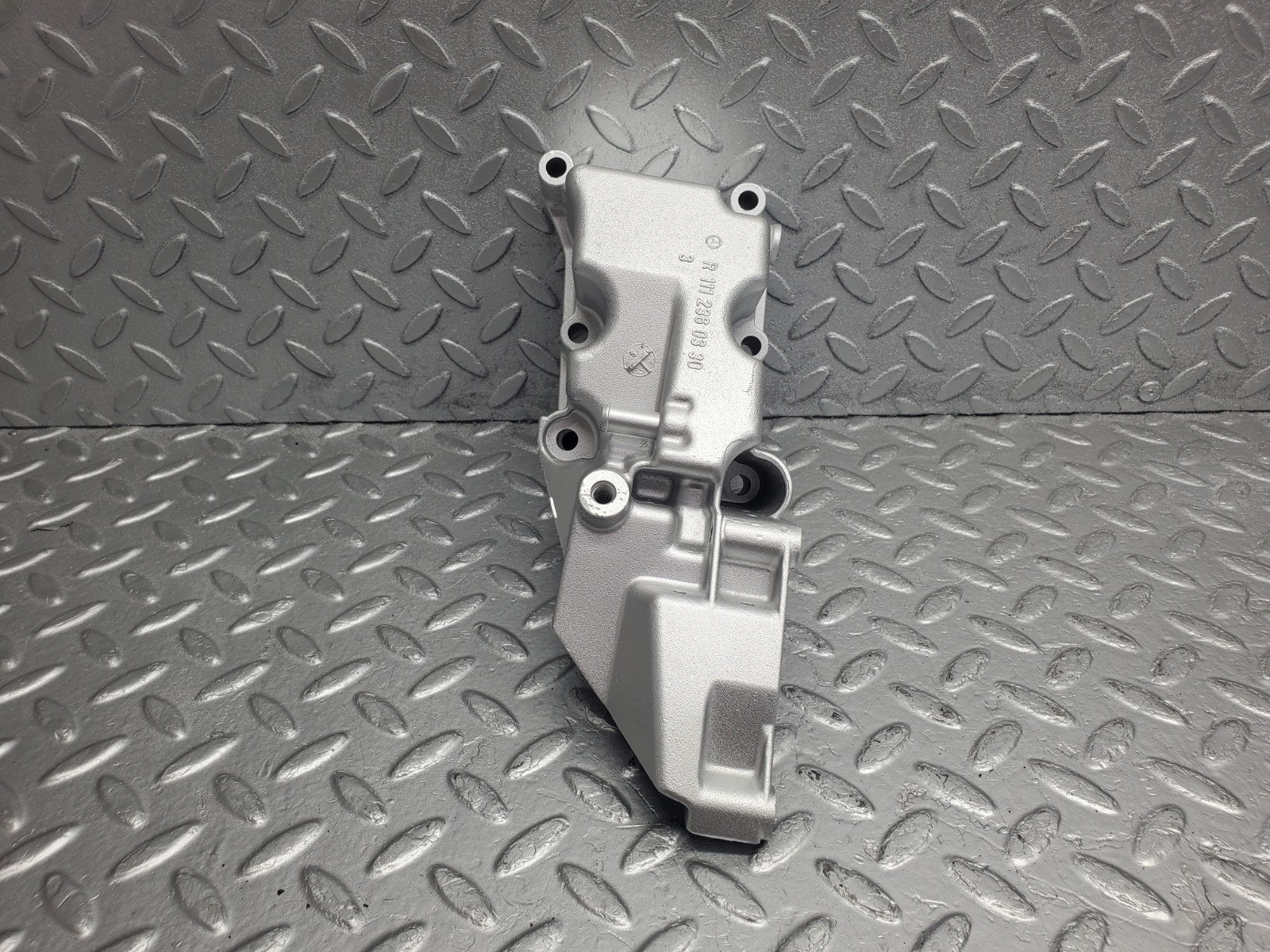 W124 Wagon engine mount gearbox bracket used OEM