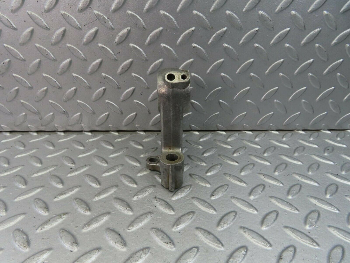 8974 Mercedes-Benz W108 Camshaft Tower Bearing 1800515110