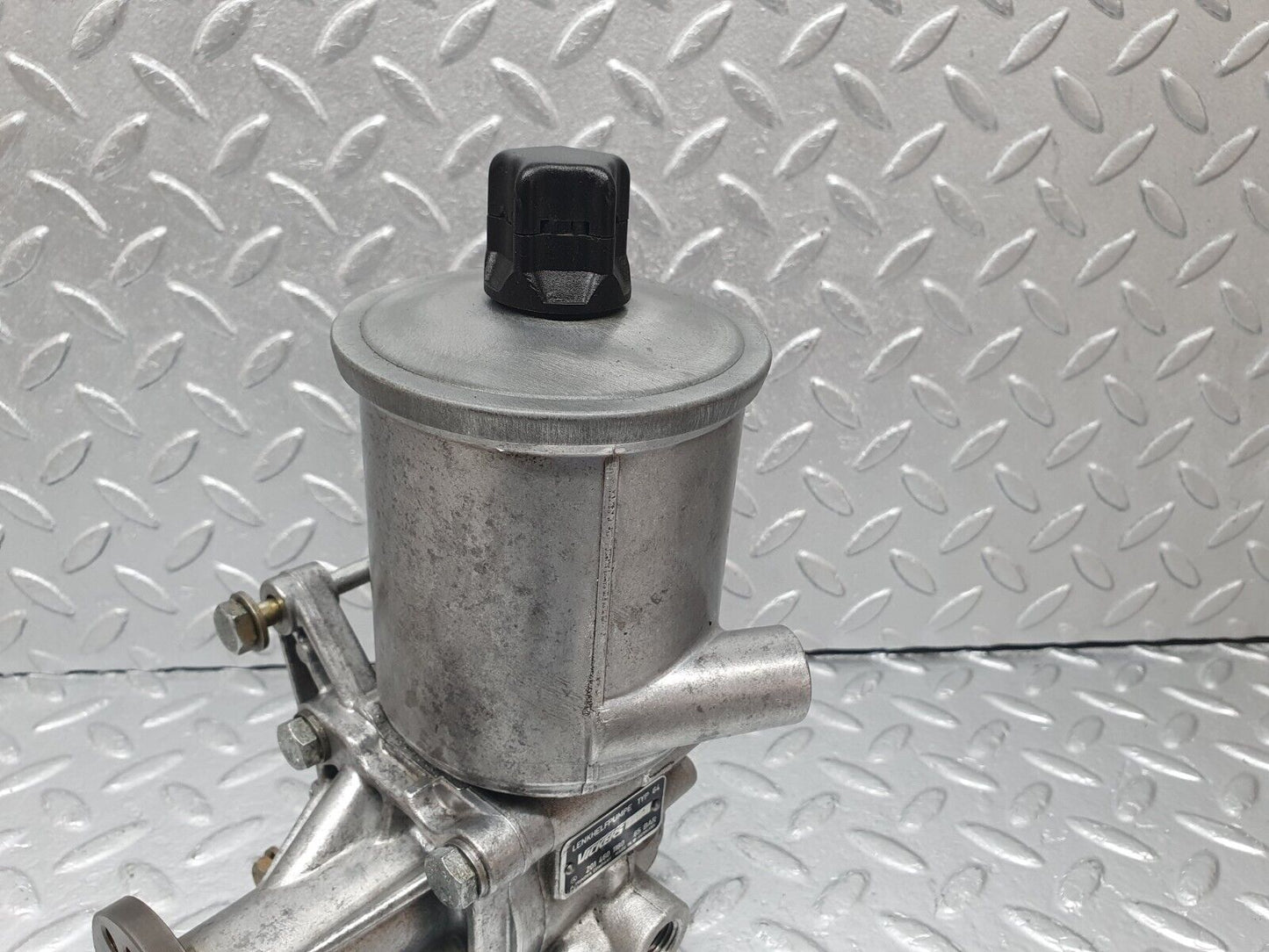 42720 Mercedes-Benz W201 190 2.0L Power Steering Pump 2014601180