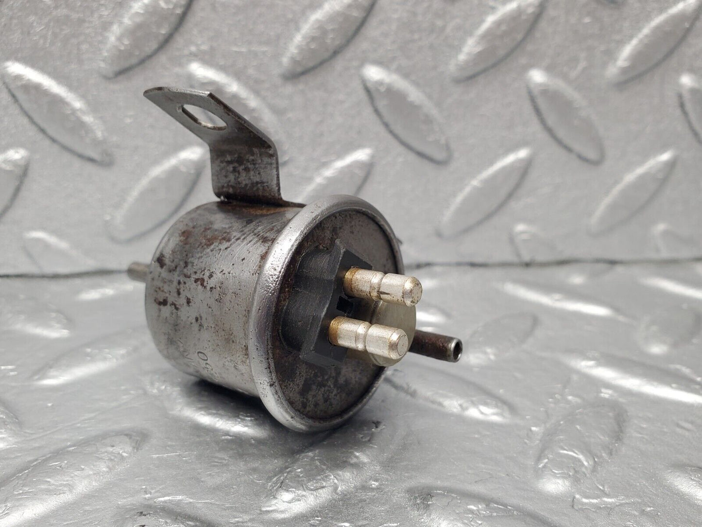 46468 Mercedes-Benz C123 280CE Coupe Vacuum Valve Pierburg 7.12961.00