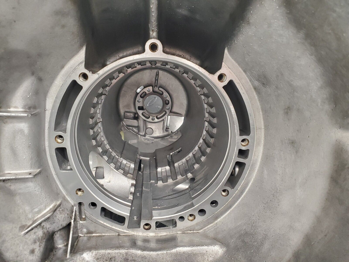 46293 Mercedes-Benz W124 280E Automatic Gearbox Housing 722.433 1242704204 2012710701