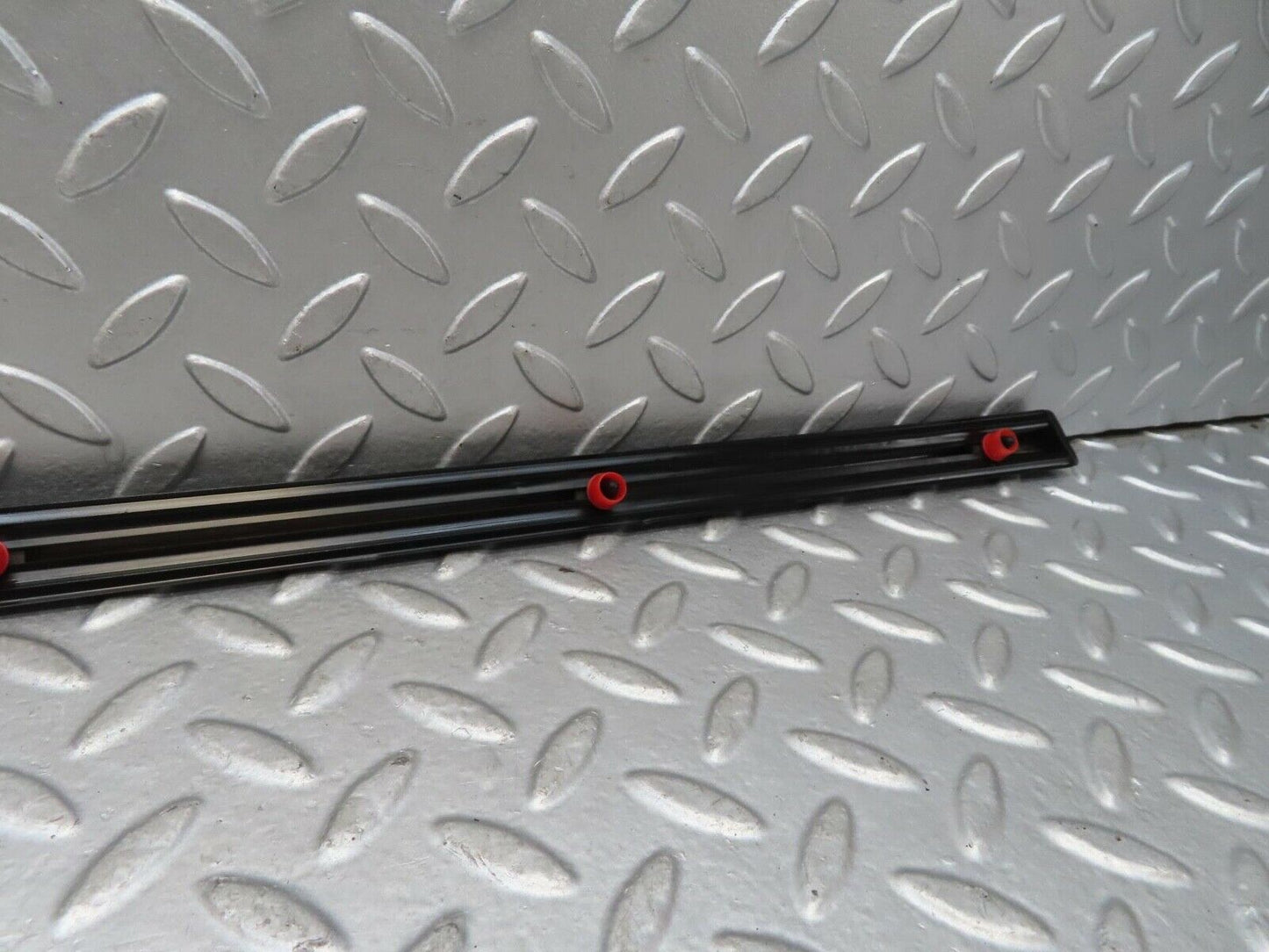 15836 Mercedes-Benz W123 280E Rear Left Door Centre Moulding Trim