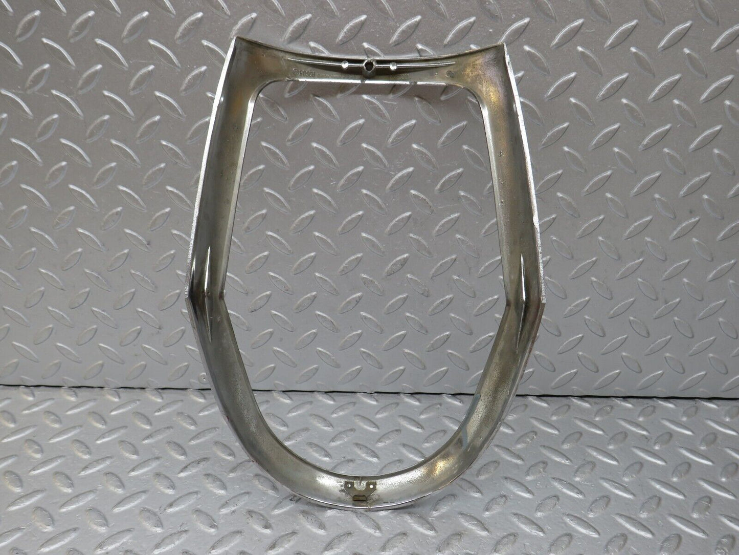 35752 Mercedes-Benz W108 Headlight Chrome Frame