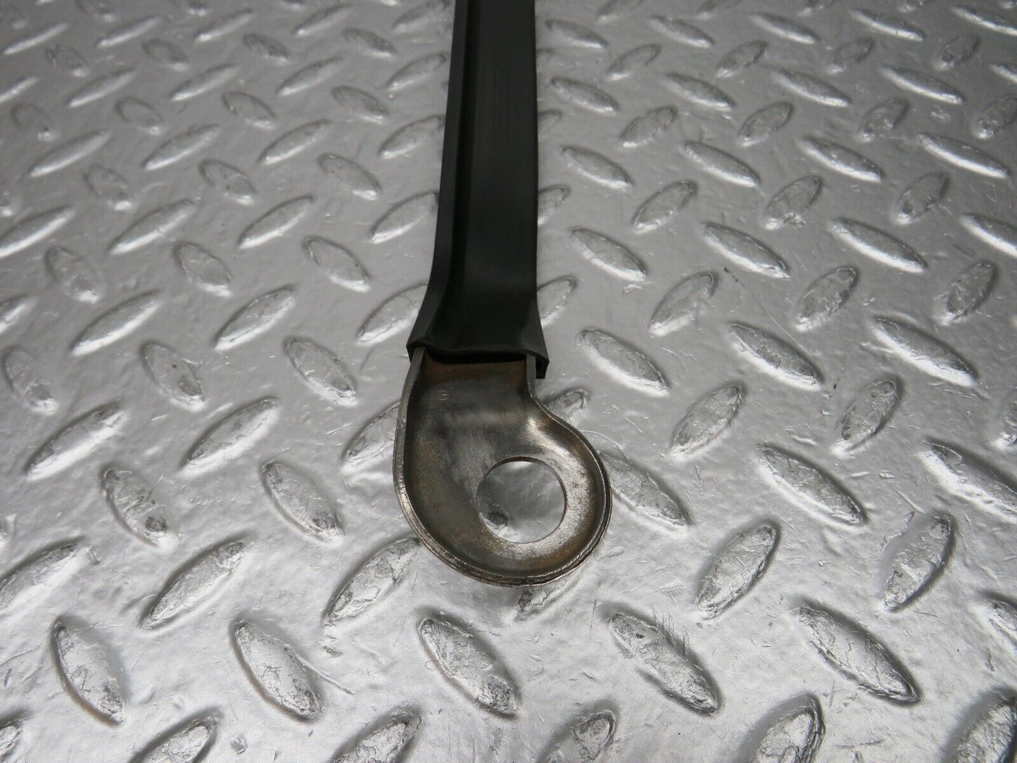 0096 Mercedes-Benz W116 350SE Seat Belt Runner Right