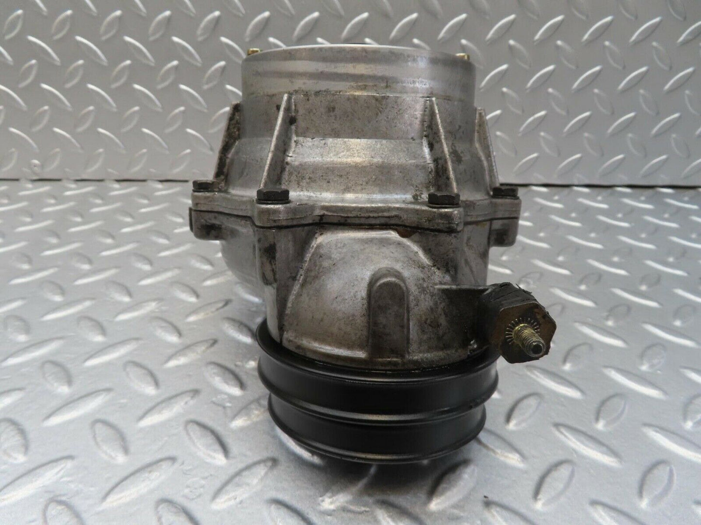 14017 Mercedes-Benz C107 280SLC Air Flow Sensor Bosch 0438120032