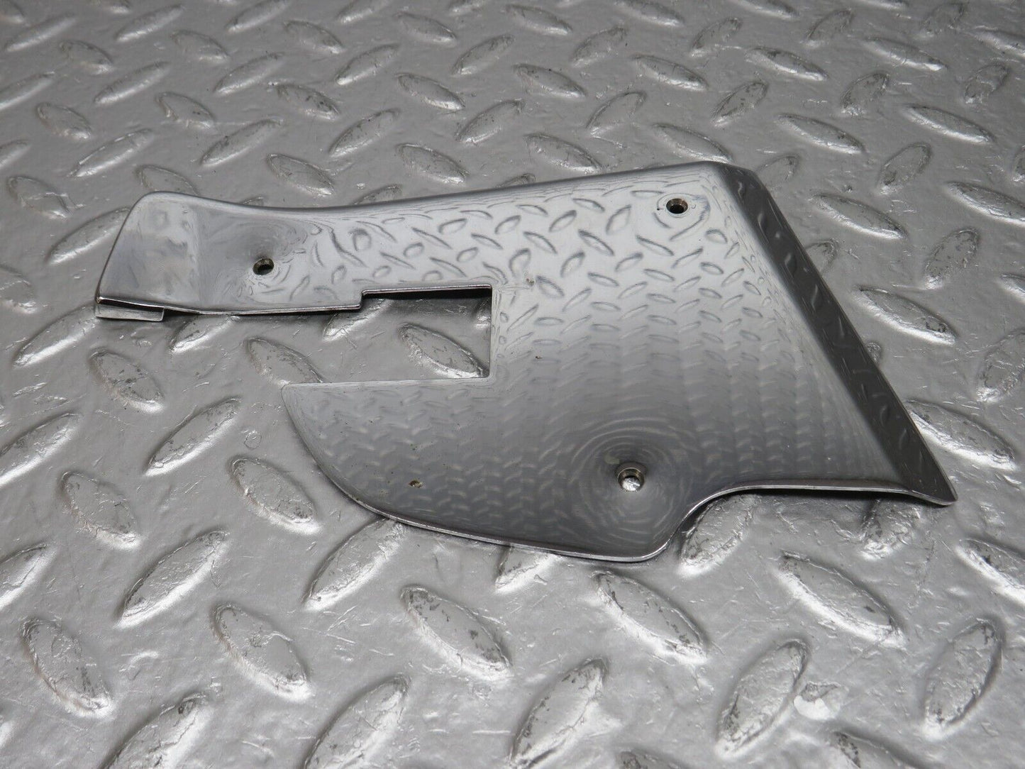 33194 Mercedes-Benz C107 R107 Left Door Chrome Cover