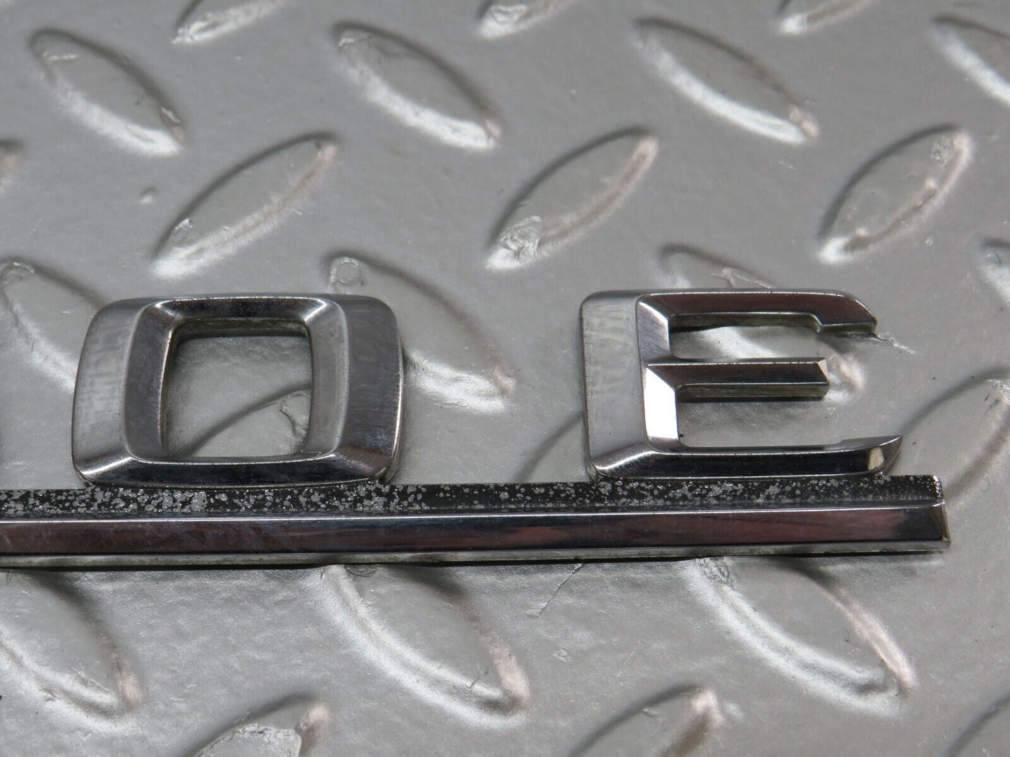 33964 Mercedes-Benz W124 260E Trunk Lid Badge Emblem 1248171515