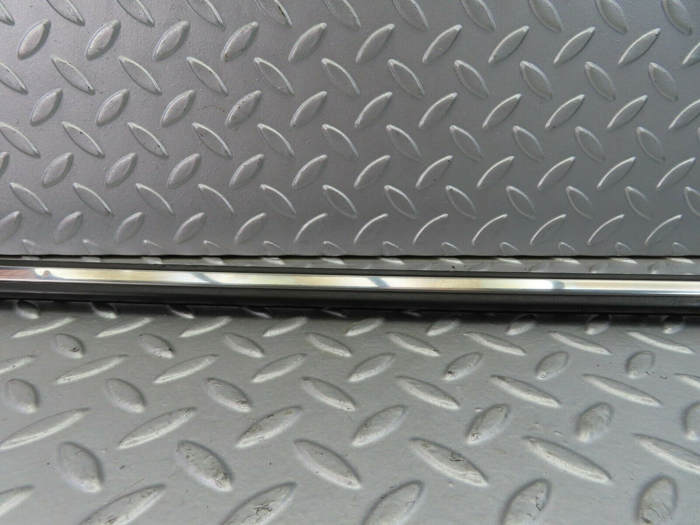 7767 Mercedes-Benz S123 230TE Wagon Centre Fender Chrome Trim Rear Left