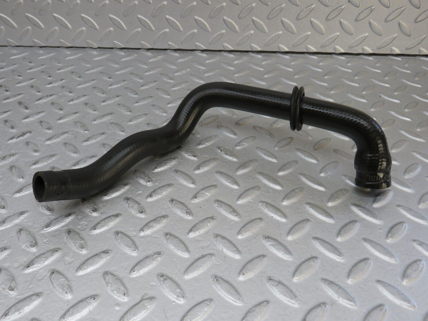 36524 Mercedes-Benz W201 190E Heater Hose Pipe 2018321294