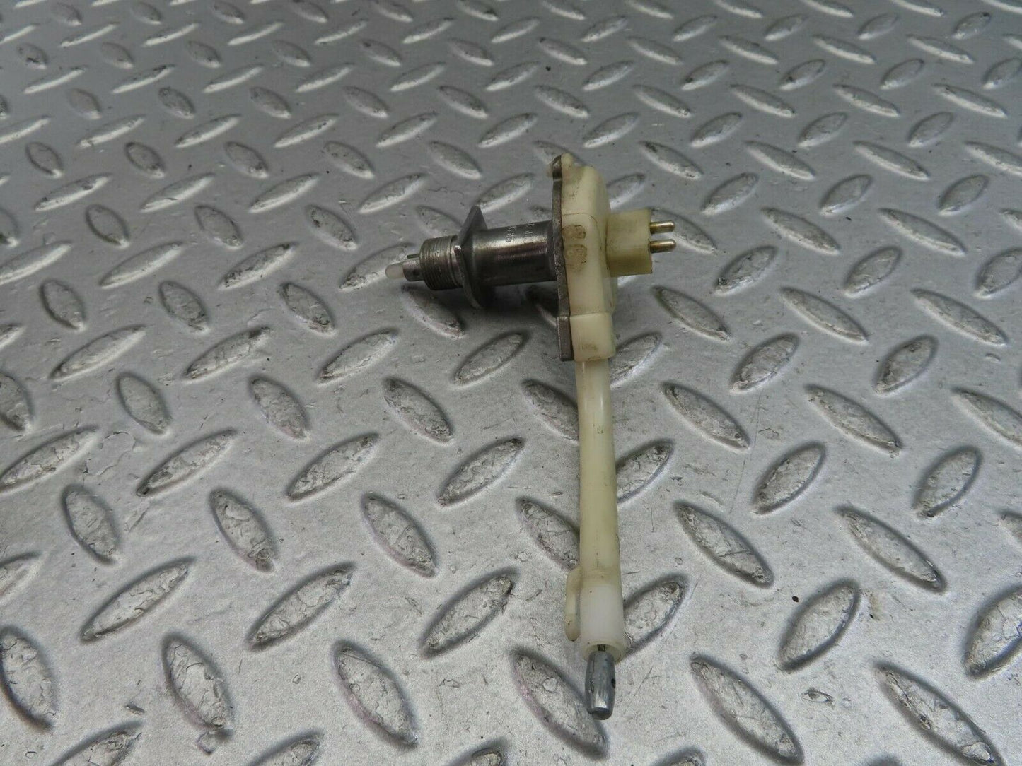 9752 Mercedes-Benz C123 280CE Coupe Heater Regulator 1238300385
