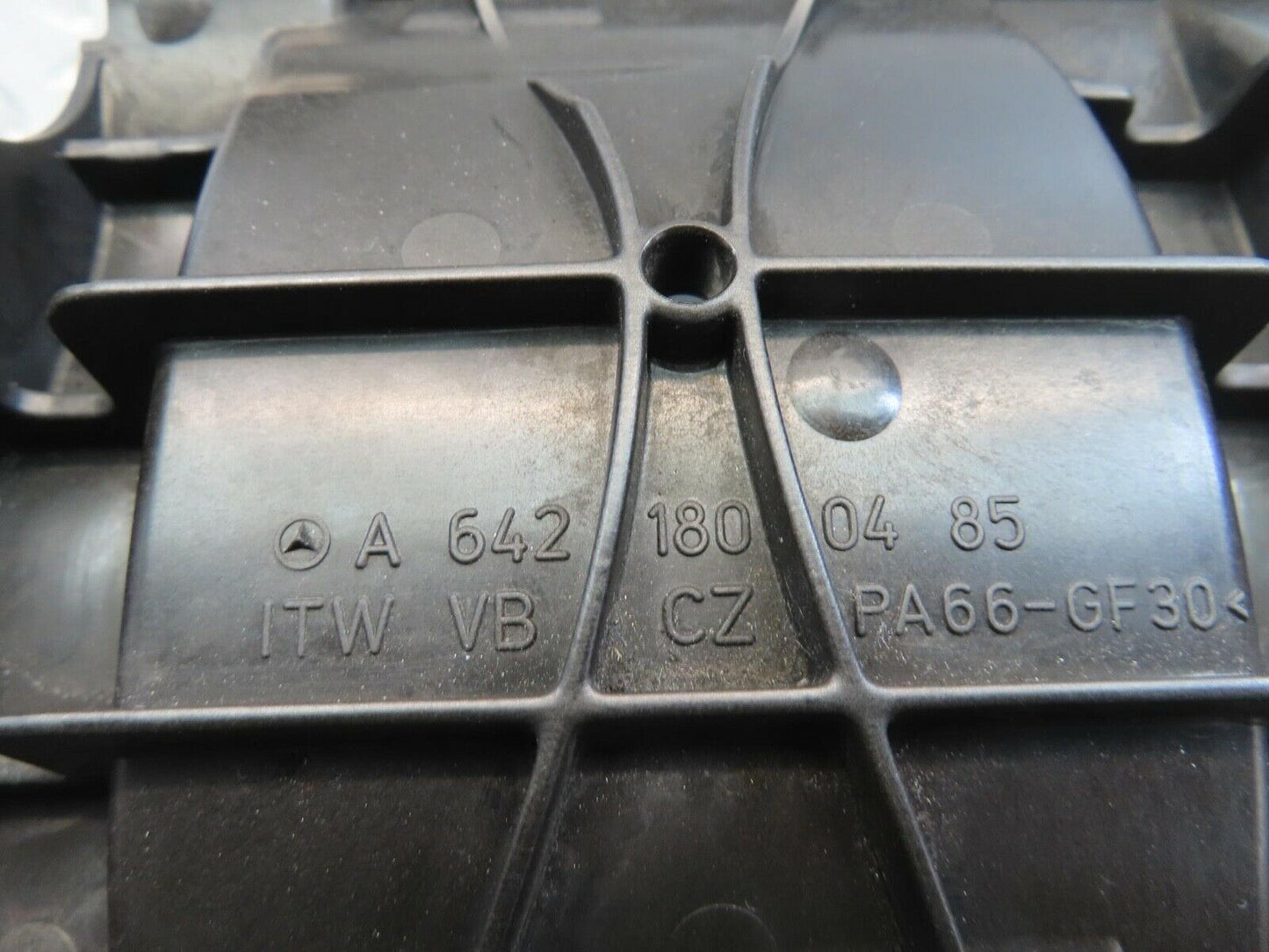 11305 Mercedes-Benz W221 S320 Baffle Plate 6421800485