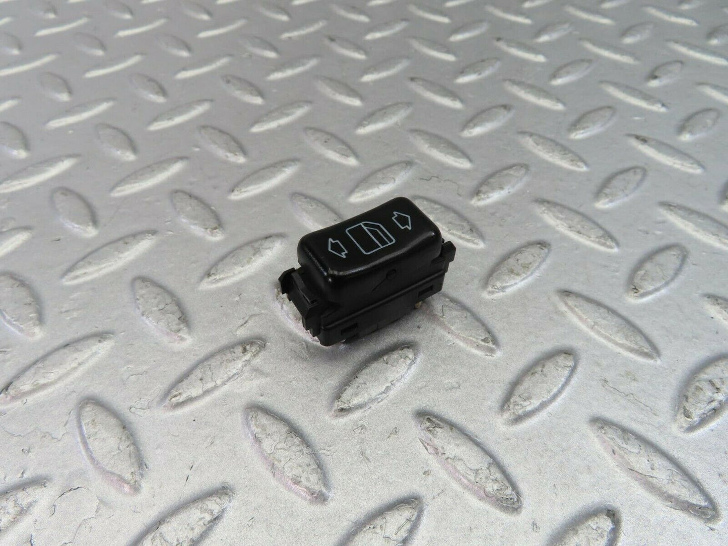 9365 Mercedes-Benz C124 300CE Coupe Rear Left Electric Window Switch