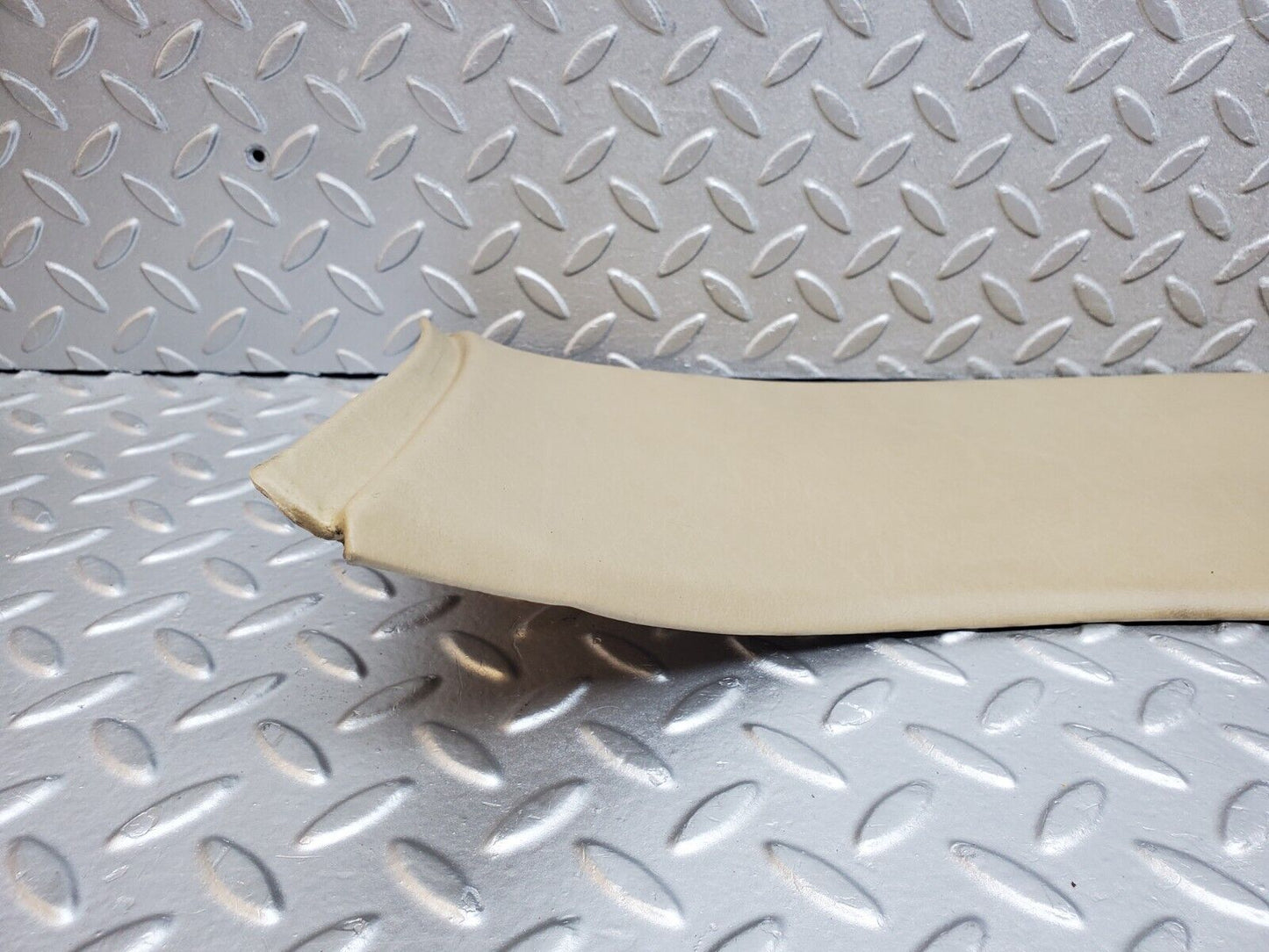 45769 Mercedes-Benz W126 420SE Rear Headlining Roof Panel Beige