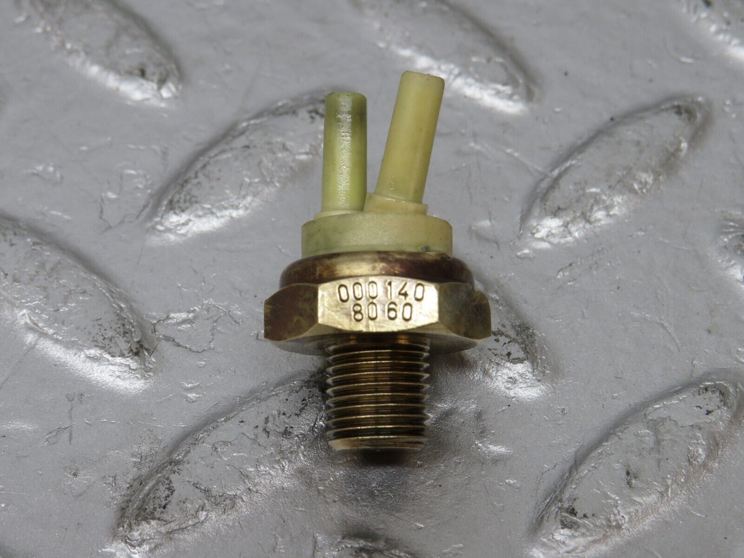34514 Mercedes-Benz C126 380SEC Coupe EGR Vacuum Thermo Valve 0001408060