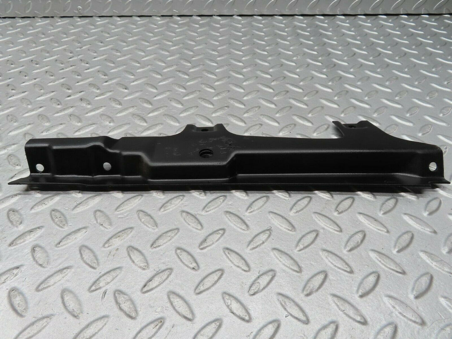 16658 Mercedes-Benz C107 380SLC Rear Left Inner Window Seal Holder Bracket